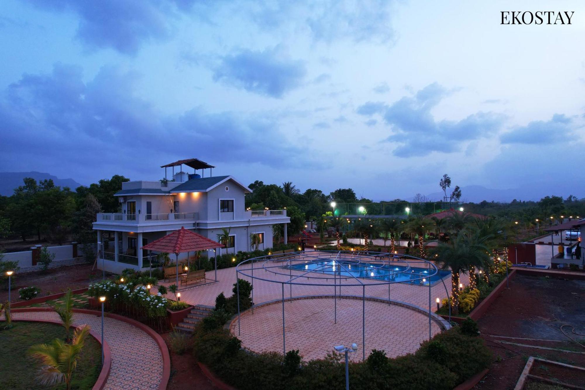 Ekostay Gold Palm Estate I Cricket Turf I Rain Dance I 2 Acre Property Карджат Экстерьер фото