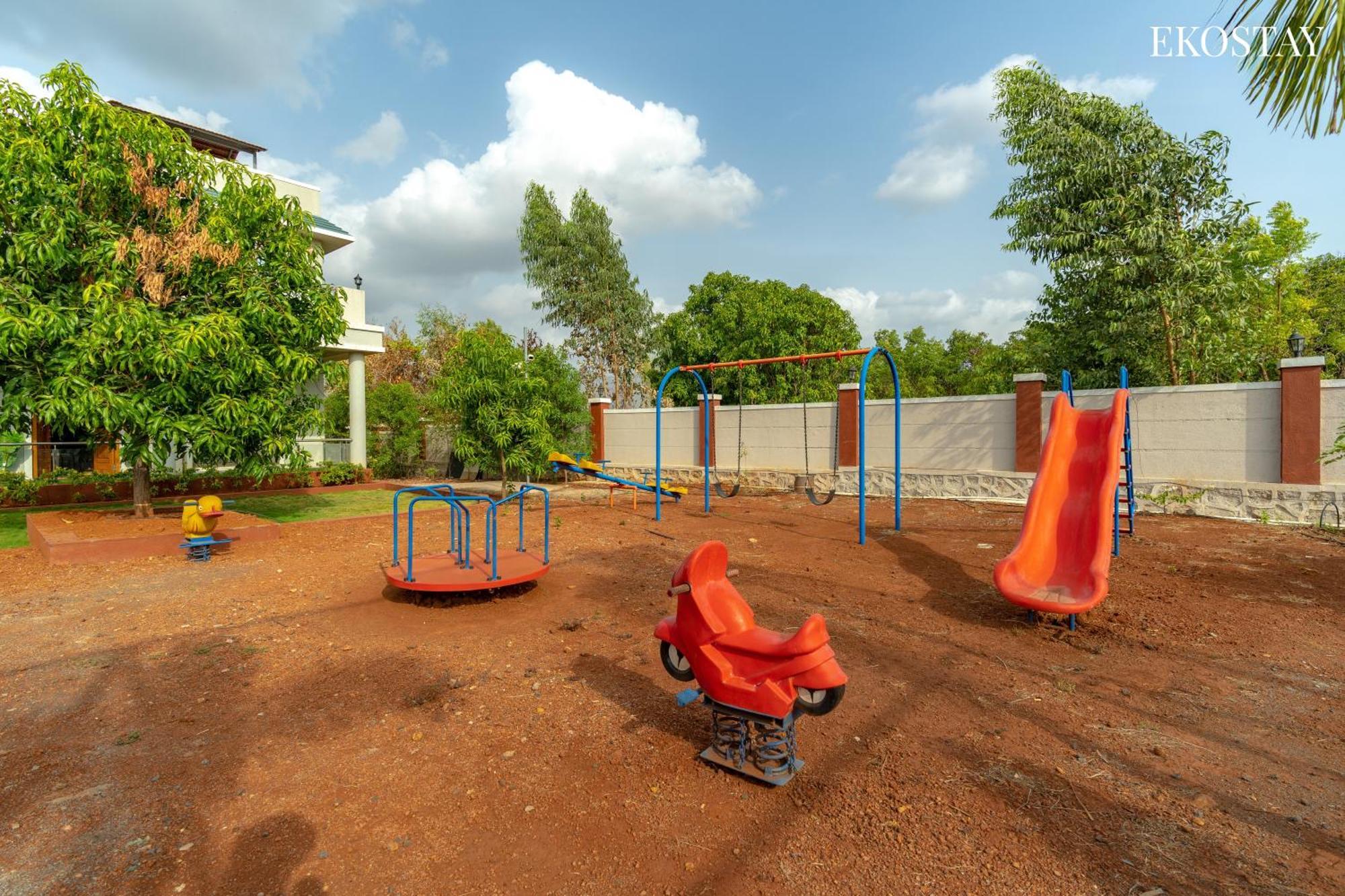 Ekostay Gold Palm Estate I Cricket Turf I Rain Dance I 2 Acre Property Карджат Экстерьер фото